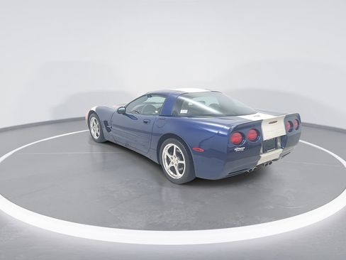 Used 2004 Chevrolet Corvette Coupe w/ Preferred Equipment Group image 7
