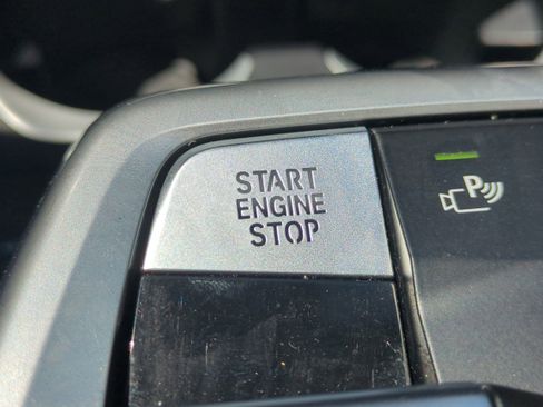 Used 2023 BMW X1 xDrive28i w/ Premium Package image 32