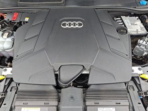 Certified 2024 Audi Q7 3.0T Premium Plus AWD/4WD image 28