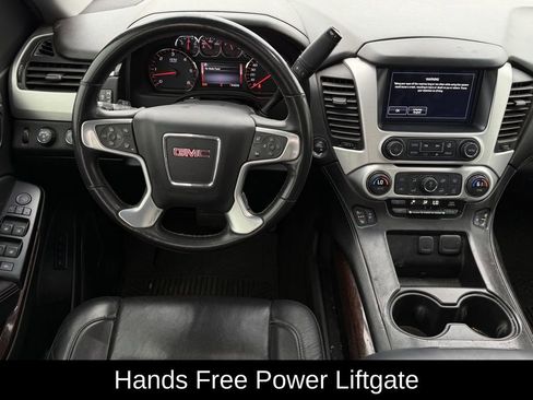Used 2016 GMC Yukon XL SLT w/ Open Road Package AWD/4WD image 14