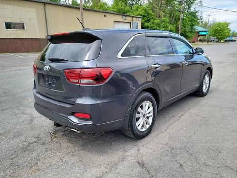 Used 2019 Kia Sorento AWD V6 image 6