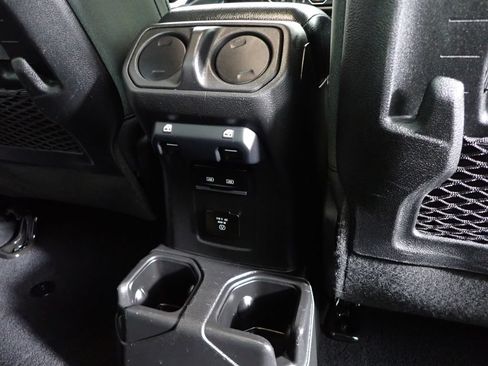 Used 2022 Jeep Gladiator Mojave w/ Cold Weather Group AWD/4WD image 34