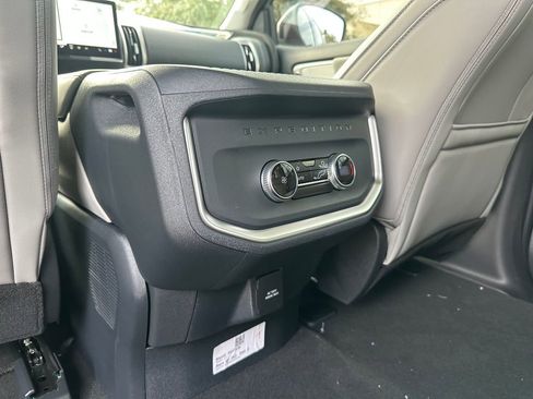 New 2026 Ford Expedition Active image 61