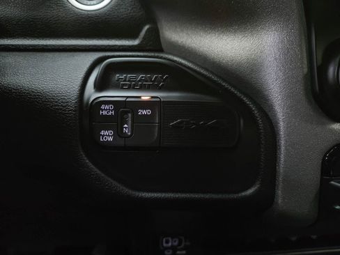 Used 2020 RAM 5500 Tradesman w/ Chrome Appearance Group AWD/4WD image 28