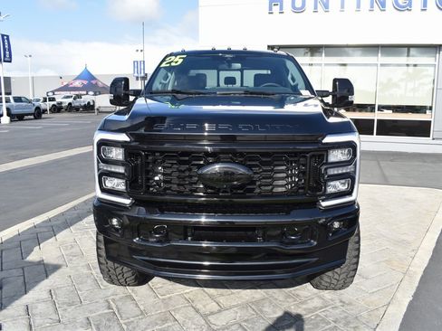 Used 2025 Ford F350 Lariat w/ FX4 Off-Road Package image 37