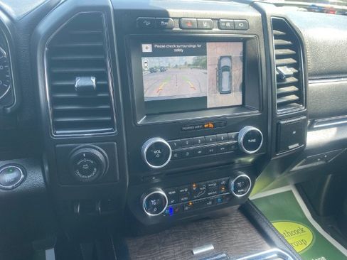 Used 2018 Ford Expedition Max Limited w/ Equipment Group 302A AWD/4WD image 21
