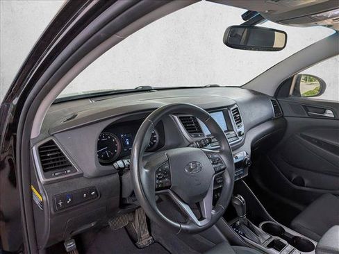 Used 2018 Hyundai Tucson Value AWD/4WD image 9