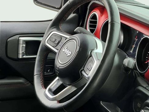 Used 2019 Jeep Wrangler Rubicon w/ Uconnect 4C Nav & Sound Group image 34