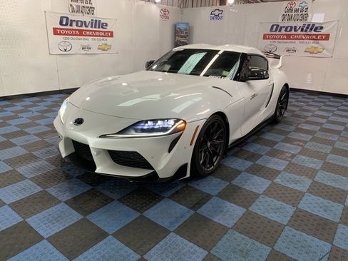 Used 2023 Toyota Supra image 2