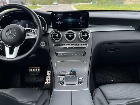 Used 2022 Mercedes-Benz GLC 300 4MATIC image 17
