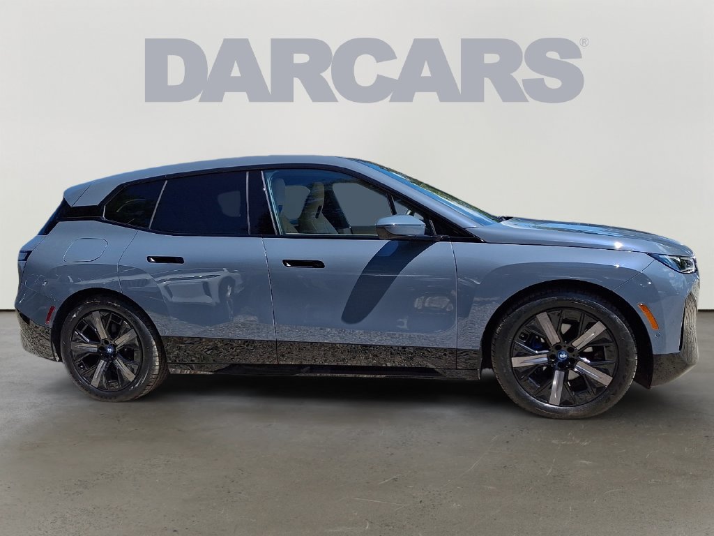Used 2024 BMW iX M60 AWD/4WD image 6