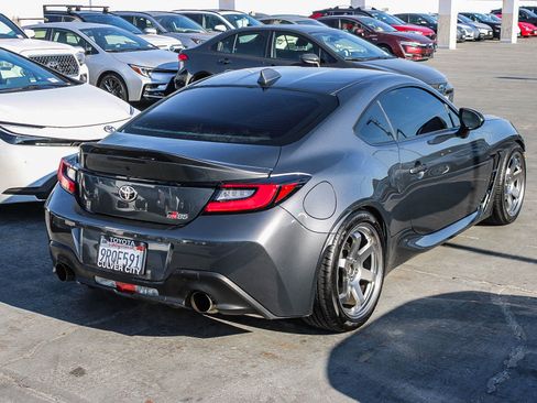 Used 2022 Toyota GR86 Premium image 9
