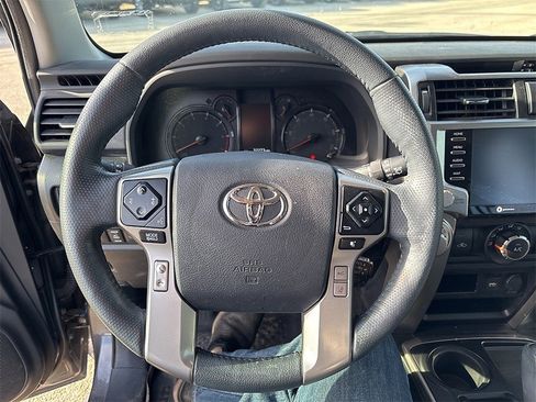 Used 2023 Toyota 4Runner SR5 Premium image 9