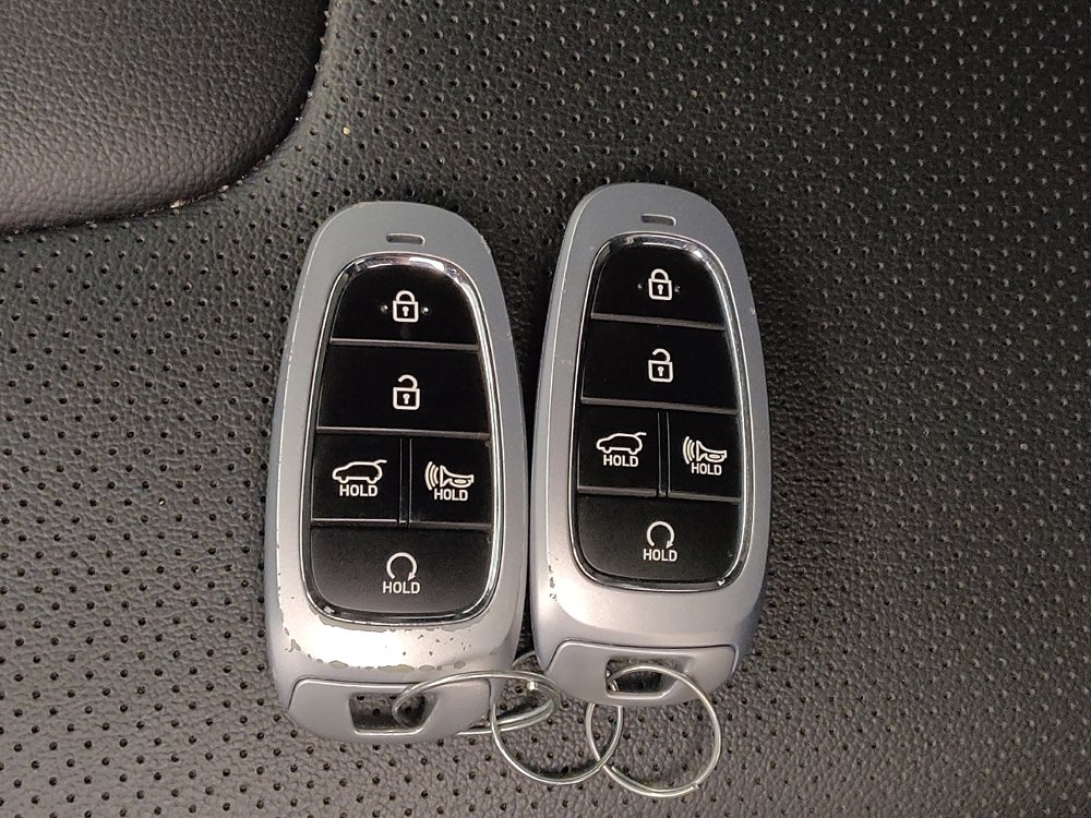 Used 2023 Hyundai Santa Fe SEL Premium AWD/4WD image 32