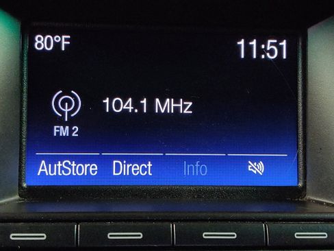 Used 2017 Ford Explorer XLT FWD image 25