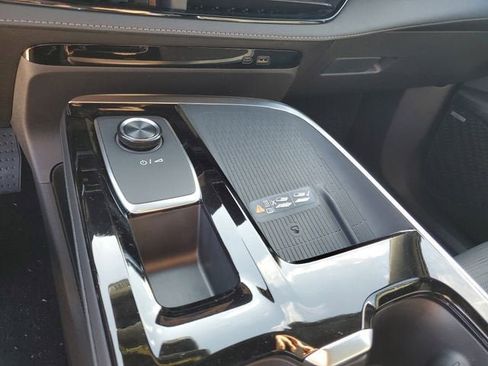 New 2026 Buick Enclave Sport Touring w/ Power Package FWD image 24