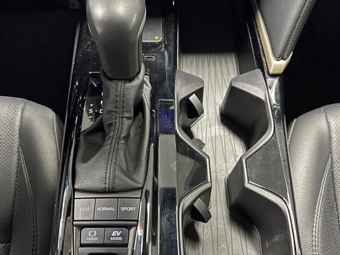 Certified 2025 Toyota Camry XSE FWD image 25