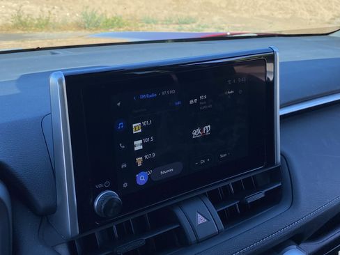 Used 2025 Toyota RAV4 LE image 22