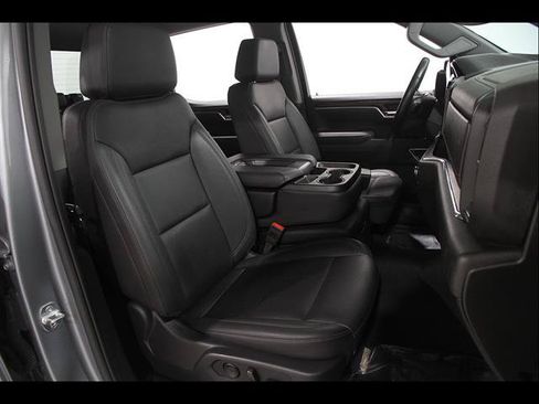 Used 2025 GMC Sierra 1500 SLT AWD/4WD image 17