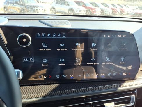 New 2026 Chevrolet Traverse High Country w/ LPO, Floor Liner Package FWD image 8