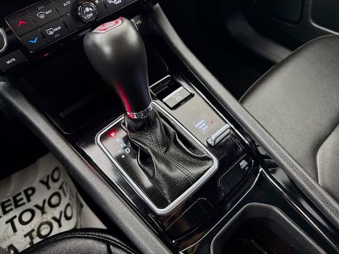 Certified 2024 Jeep Compass Limited image 16