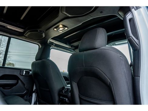 Used 2021 Jeep Wrangler Unlimited Sport image 15