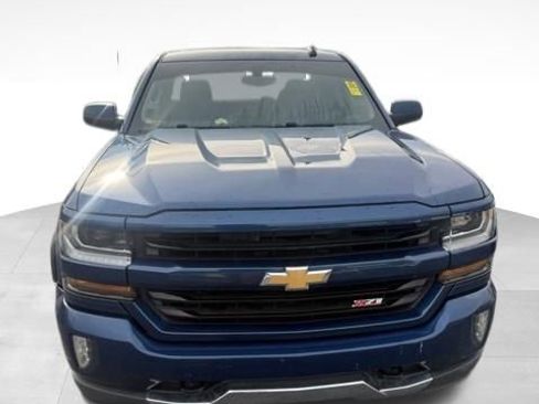 Used 2017 Chevrolet Silverado 1500 LT w/ All Star Edition AWD/4WD image 2