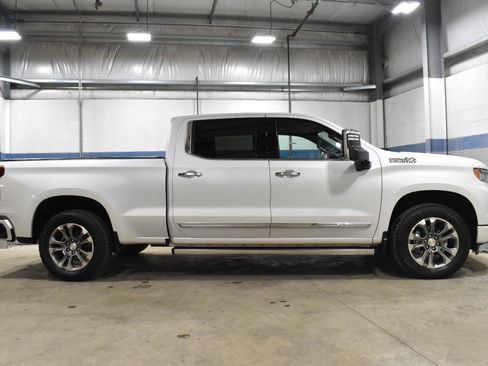 Used 2023 Chevrolet Silverado 1500 High Country w/ Max Trailering Package AWD/4WD image 29