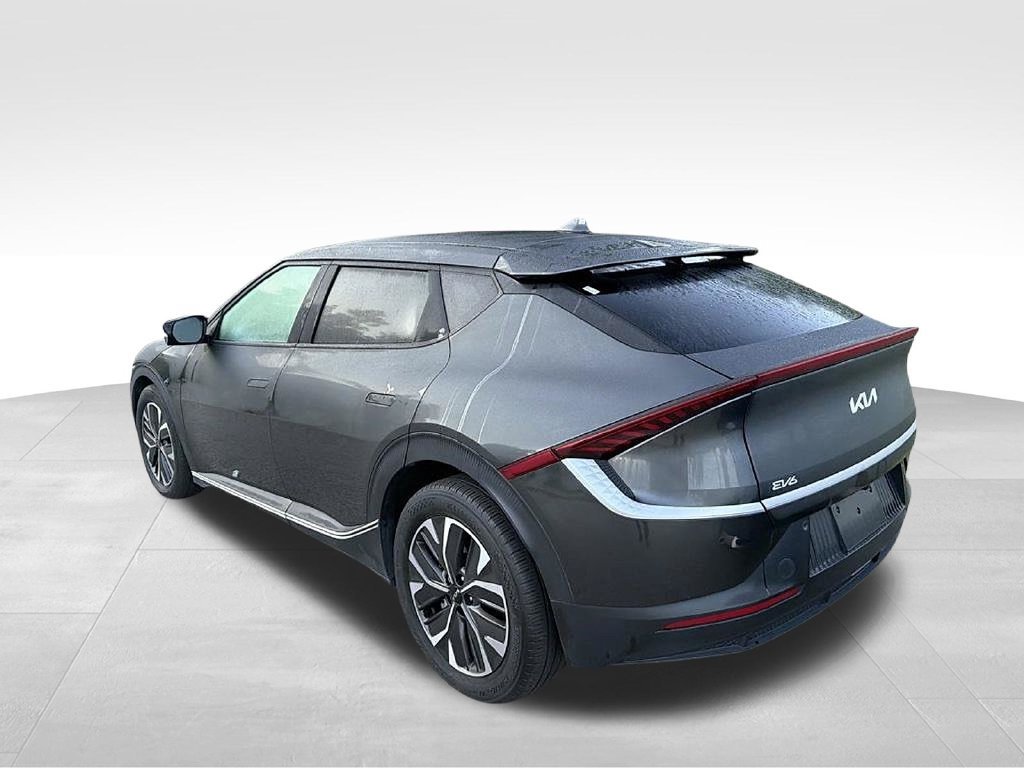Used 2024 Kia EV6 Light RWD image 6