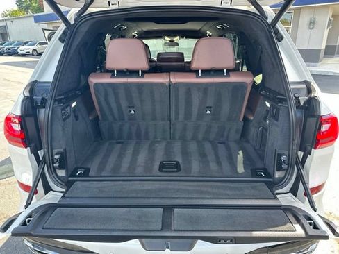 Used 2019 BMW X7 xDrive40i w/ Premium Package AWD/4WD image 17