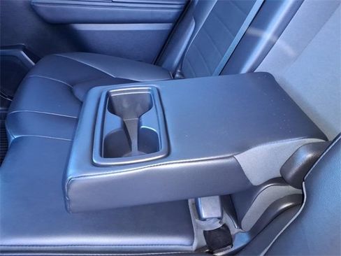 Used 2023 Toyota Highlander XLE image 9