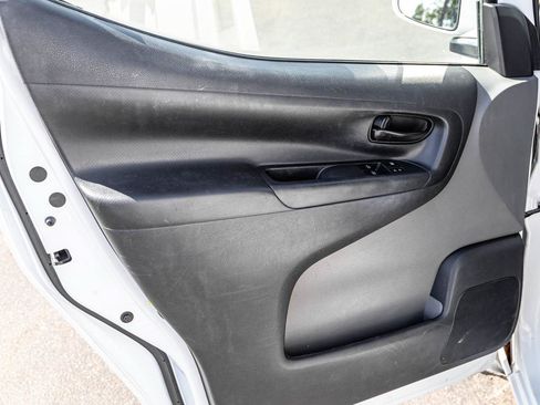Used 2020 Nissan NV200 SV FWD image 16