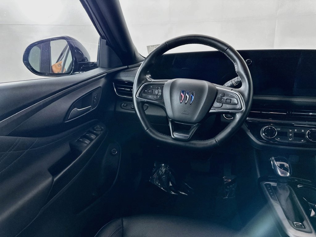 Used 2024 Buick Envista Sport Touring w/ Convenience I Package FWD image 29