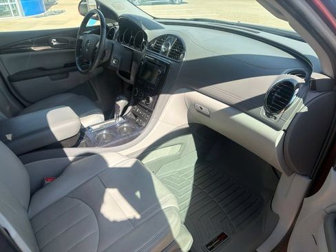 Used 2017 Buick Enclave Leather FWD image 33