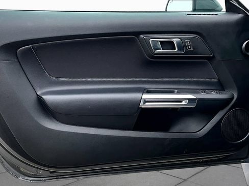 Used 2022 Ford Mustang GT RWD image 21