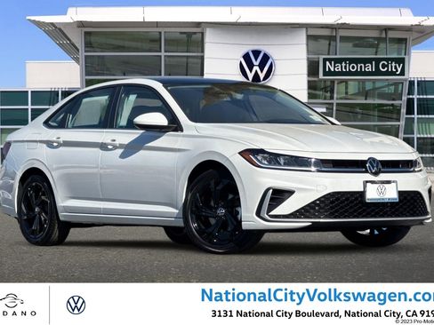 New 2026 Volkswagen Jetta SE image 1