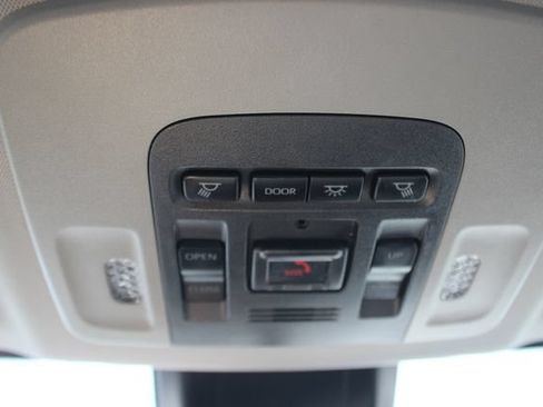 Used 2021 Toyota Camry SE AWD/4WD image 12