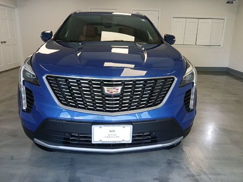 Certified 2023 Cadillac XT4 Premium Luxury w/ Enhanced Visibility Package AWD/4WD image 5