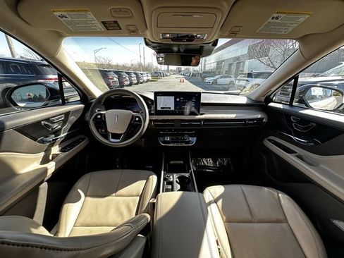 Certified 2024 Lincoln Corsair Premiere w/ Equipment Group 101A image 16