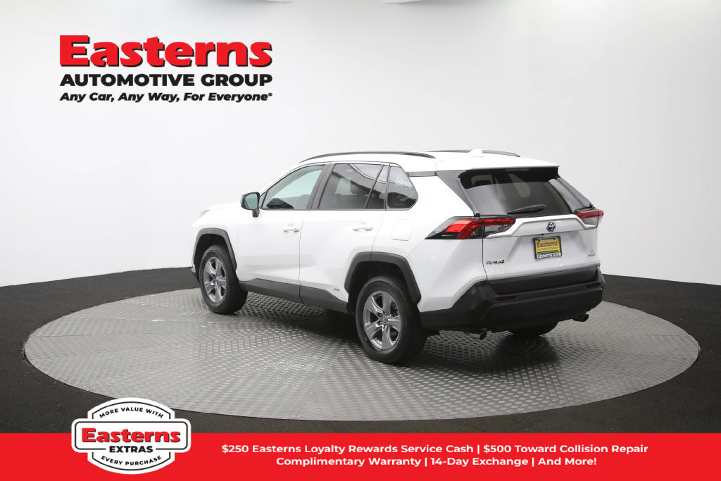 Used 2022 Toyota RAV4 LE AWD/4WD image 66