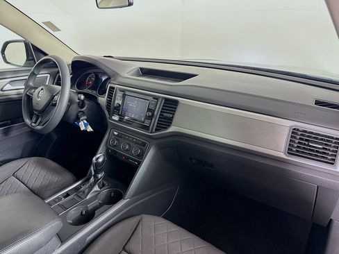 Used 2018 Volkswagen Atlas S image 36