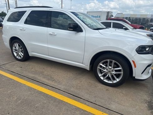 Used 2024 Dodge Durango GT RWD image 1