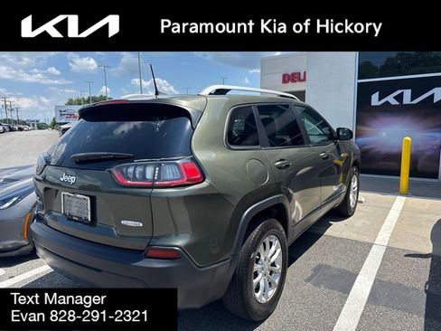 Used 2019 Jeep Cherokee Latitude w/ Popular Appearance Group AWD/4WD image 5