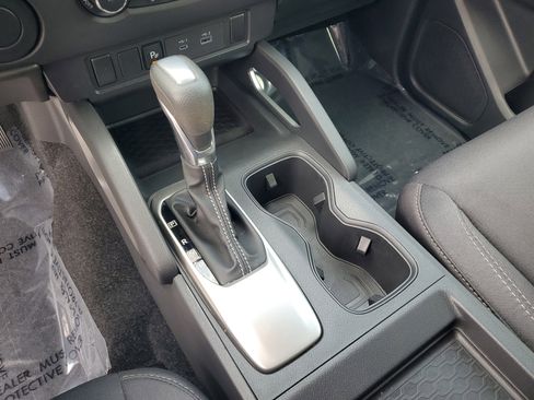 Certified 2025 Nissan Frontier SV RWD image 21