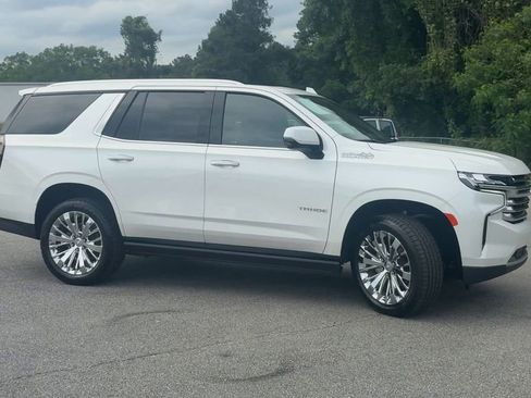 Certified 2021 Chevrolet Tahoe High Country w/ Premium Package AWD/4WD image 2