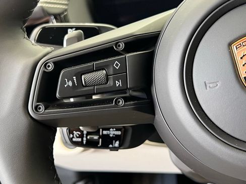 Used 2026 Porsche Panamera RWD image 8