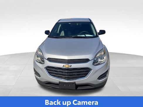 Used 2017 Chevrolet Equinox LS FWD image 10