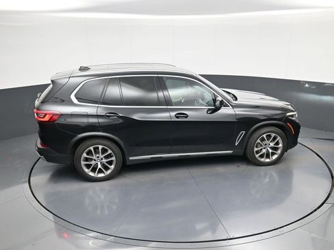 Used 2022 BMW X5 xDrive40i w/ Premium Package AWD/4WD image 32
