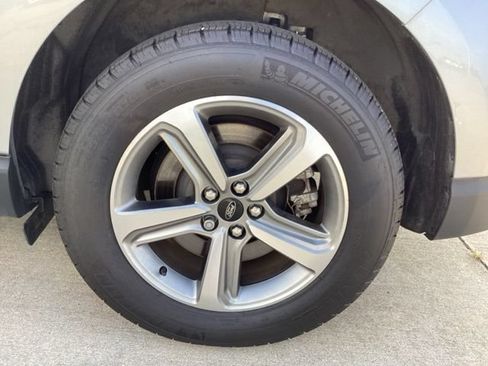 Used 2024 Ford Edge SEL w/ Convenience Package AWD/4WD image 7