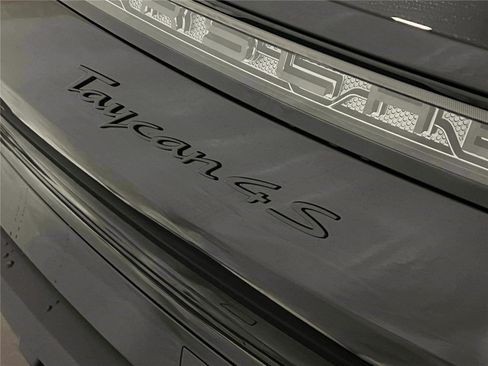 New 2026 Porsche Taycan 4S image 25
